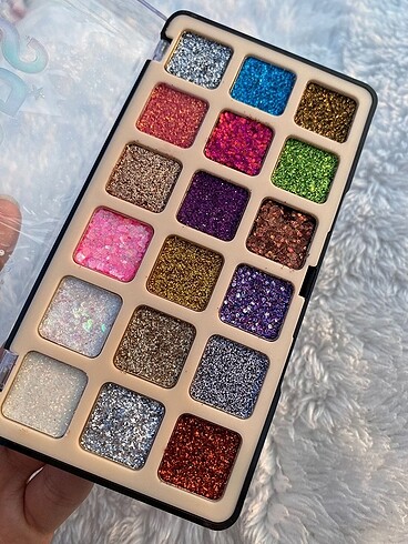  Beden Glitter paleti