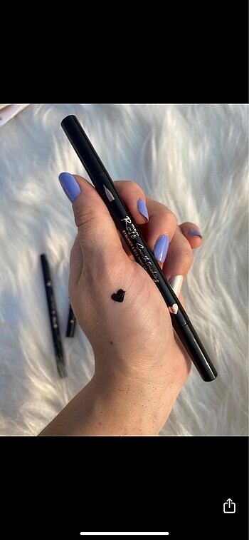 Flormar Kalp baskılı eyeliner