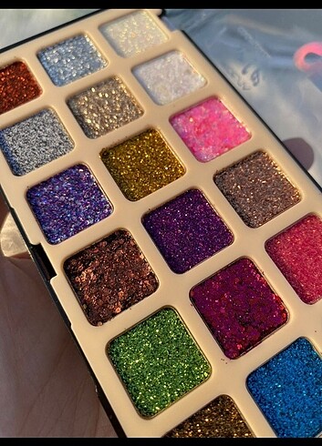 NYX Glitter paleti 
