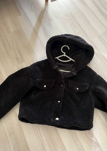 s Beden Pull and bear Düğmeli Siyah Kapüşonlu Mini Kadın Ceket