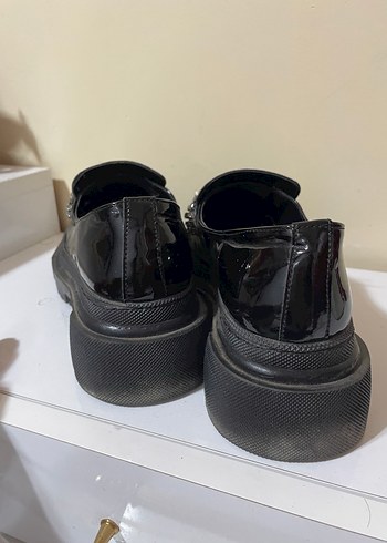 Tarz kız Siyah Parlak Taşlı Loafer Ayakkabı - Görsel 3