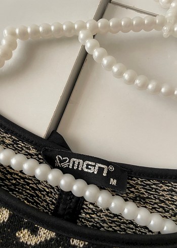 Kürk Detaylı Siyah Yılan Desenli Triko Elbise - Görsel 2