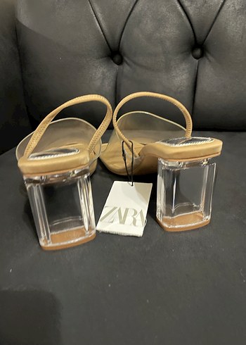 Bej Topuklu Şeffaf Bantlı Kadın Terlik Zara - Görsel 3