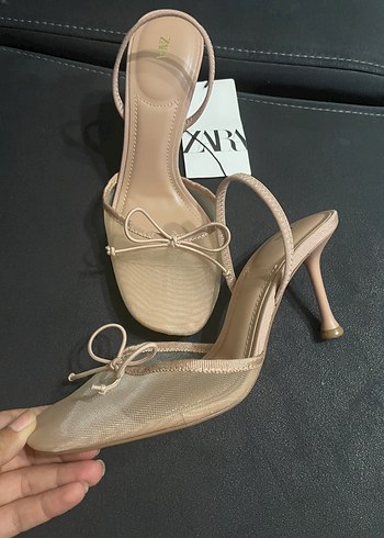 Zara Desenli Stiletto Topuklu Kadın Ayakkabı