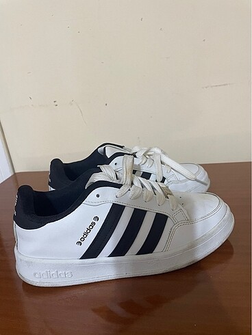 Adidas spor ayakkabı