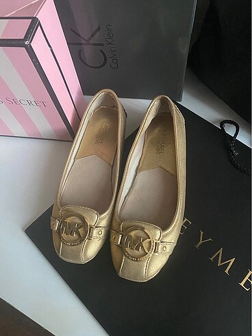 Micheal kors babet
