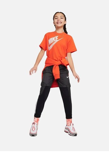 Nike Sportswear Essential Boxy Short-Sleeve Çocuk T-shirt - Görsel 4
