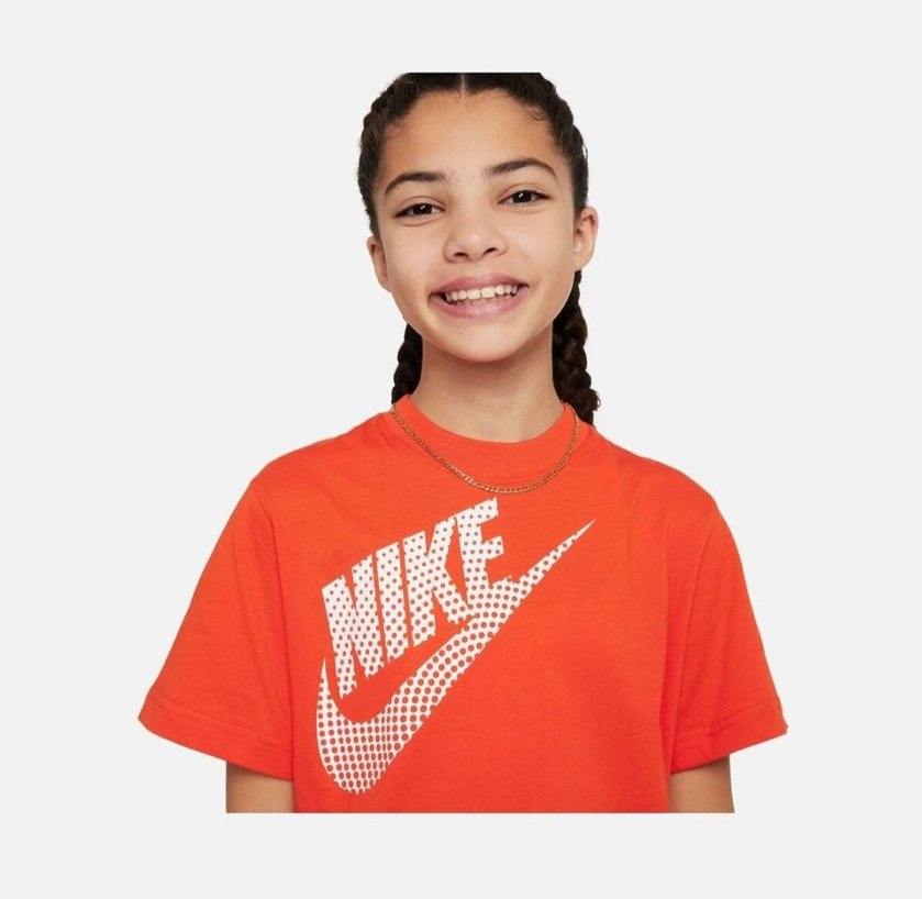 Nike Sportswear Essential Boxy Short-Sleeve Çocuk T-shirt - Görsel 2
