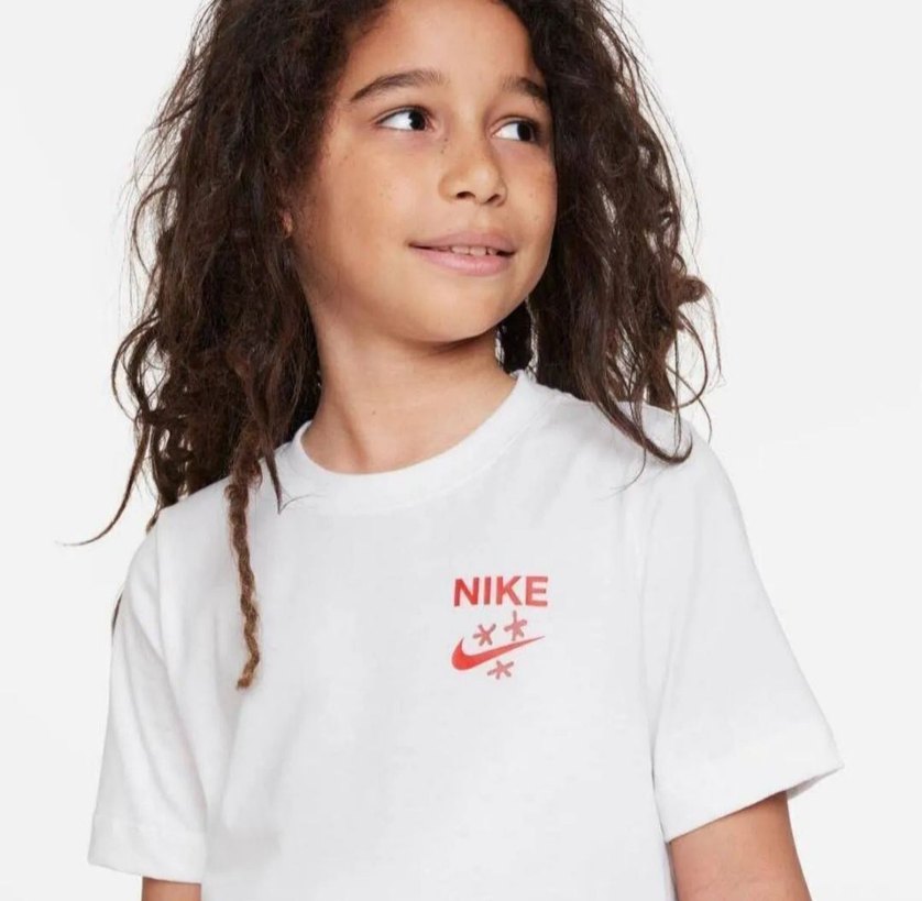 Nike Sportswear Big Çocuk T-shirt - Görsel 3