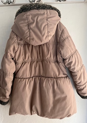 Kız Çocuk Bej Kürklü Nakışlı Mont - Görsel 3