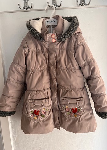 Kız Çocuk Bej Kürklü Nakışlı Mont - Görsel 2