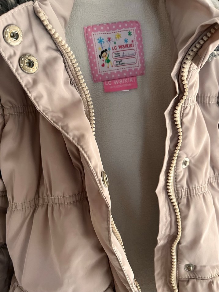 Kız Çocuk Bej Kürklü Nakışlı Mont - Görsel 4