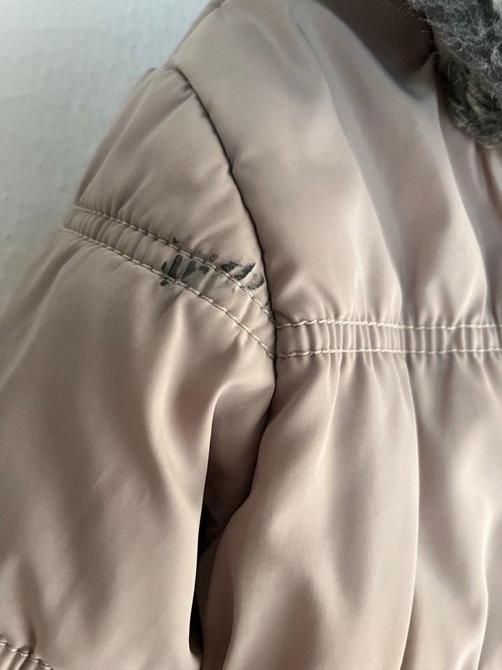 Kız Çocuk Bej Kürklü Nakışlı Mont - Görsel 5