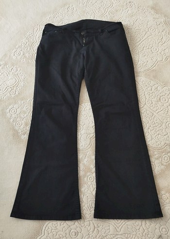 Siyah Düğmeli Kadın Denim Pantolon