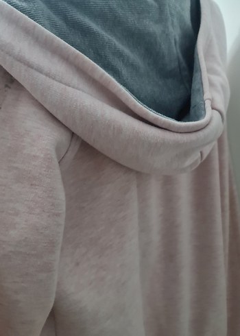 Gri Desenli Sweatpants ve Pembe Kapüşonlu Üst - Görsel 5