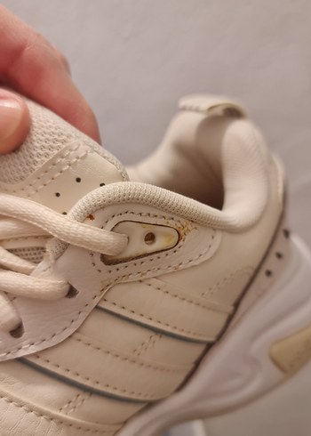 Beyaz Adidas Kadın Spor Ayakkabi - Görsel 4