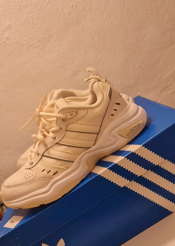 Beyaz Adidas Kadın Spor Ayakkabi - Görsel 6