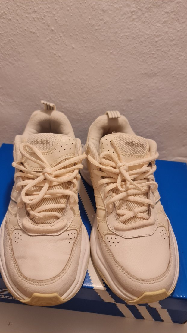 Beyaz Adidas Kadın Spor Ayakkabi - Görsel 3