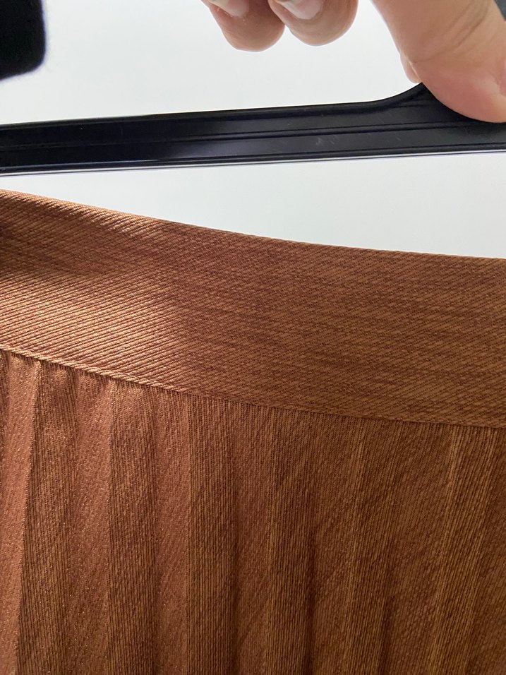 Parlak Kahverengi Pileli Midi Etek koton - Görsel 4