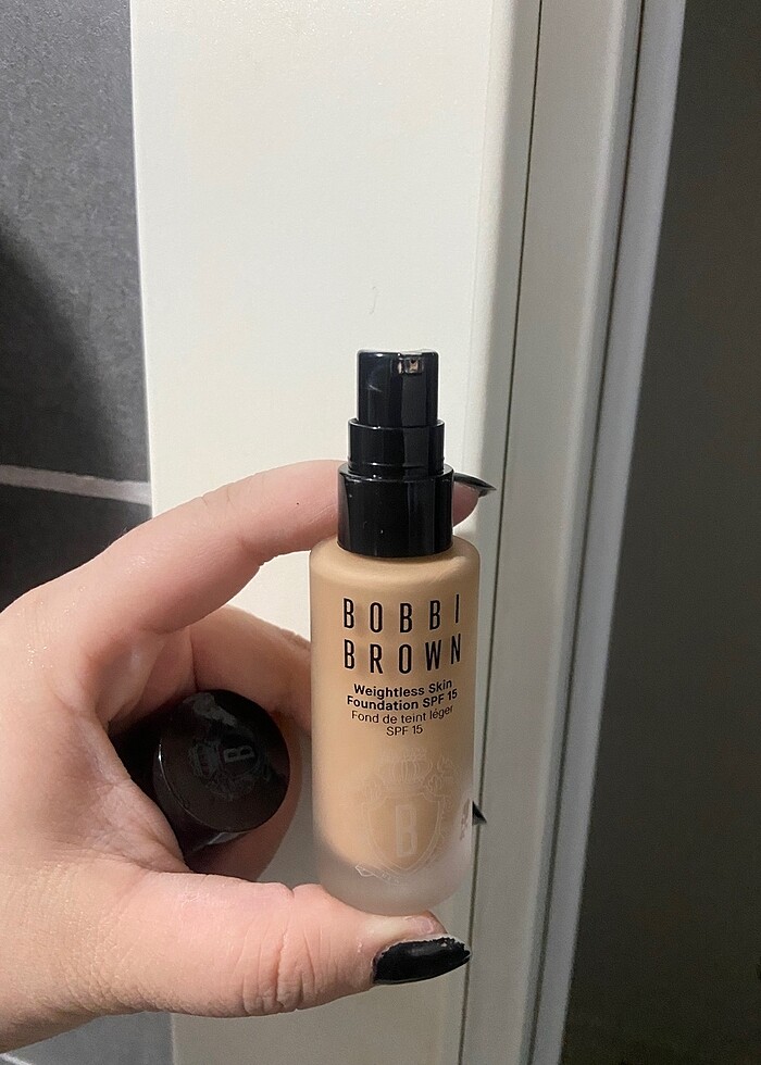 Bobbi brown weightless skin fondoten - Görsel 5