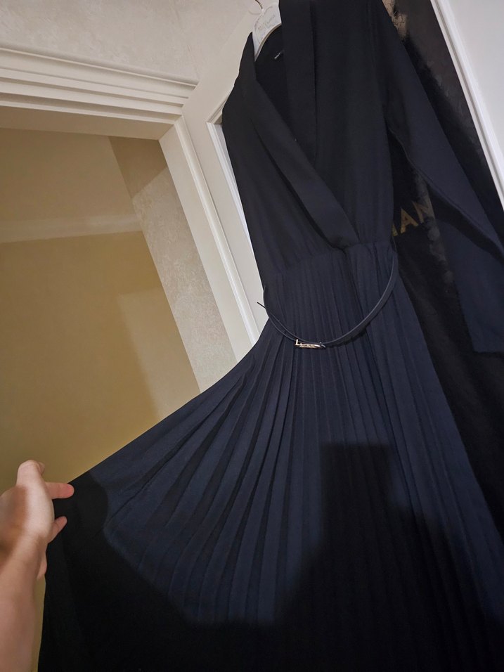 Siyah Pilili Uzun Kadın Elbise - Görsel 4