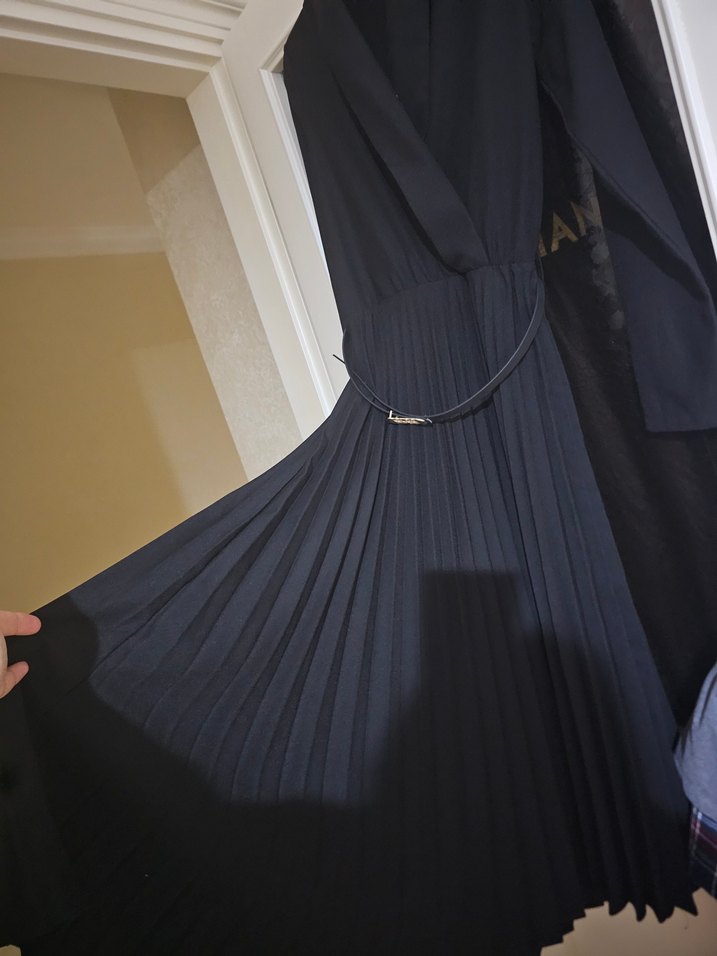 Siyah Pilili Uzun Kadın Elbise - Görsel 3