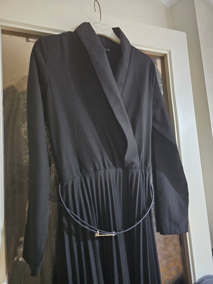 Siyah Pilili Uzun Kadın Elbise - Görsel 5