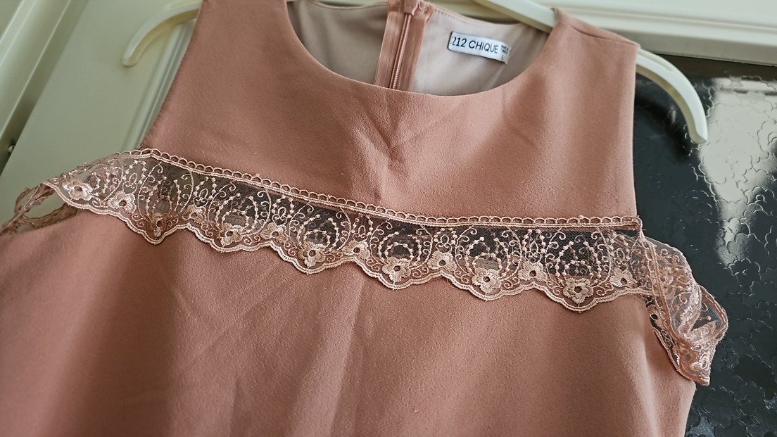 Dantel Detaylı Pembe Kolsuz Abiye Elbise - Görsel 3