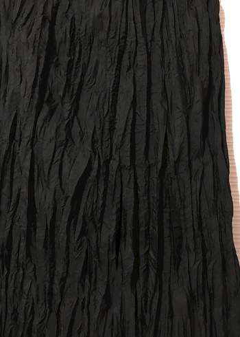 Siyah Pileli Kırışık Uzun Etek - Görsel 2