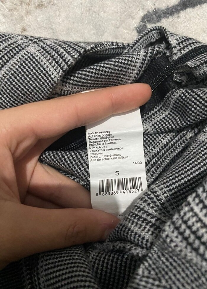 Kareli gri mini etek - Görsel 3