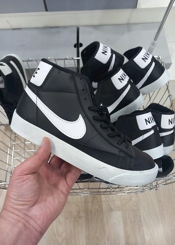 Nike Siyah Kadın Spor Ayakkabı