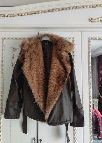 Kahverengi Kısa Deri Ceket Kürk Detaylı mont ceker - Görsel 3