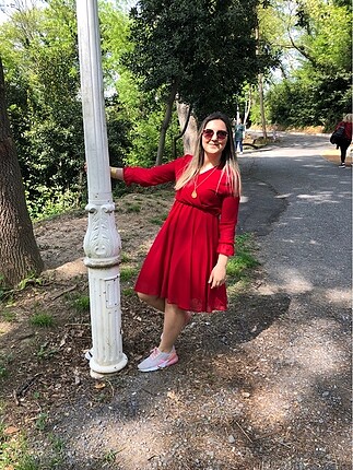 38 beden kırmızı elbise