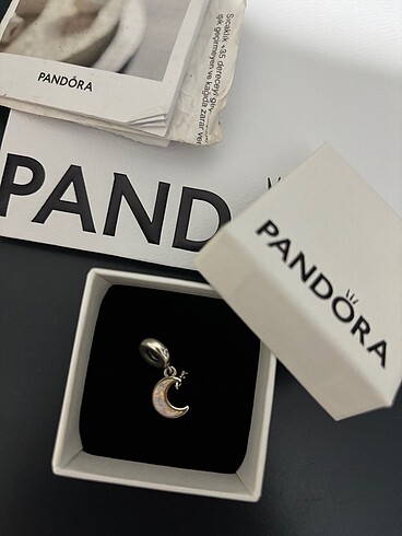 pandora sallantılı charm