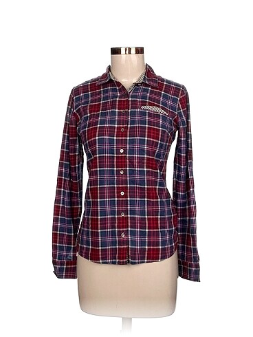 Tommy Hilfiger Gömlek %70 İndirimli.