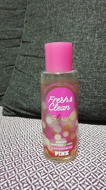 VİCTORİAS SECRET VÜCUT SPREYİ FRESH&CLEAN