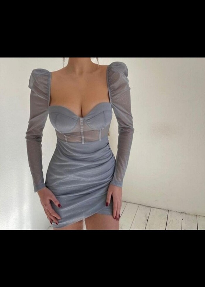 Griye çalan mavi renginde simli gece elbisesi - Görsel 2