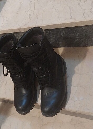37 Beden Çok az giyildi 37 numara bot