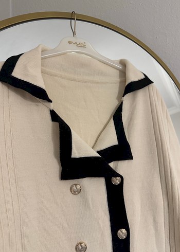 Düğmeli Uzun Kollu Beyaz Triko Elbise - Görsel 3