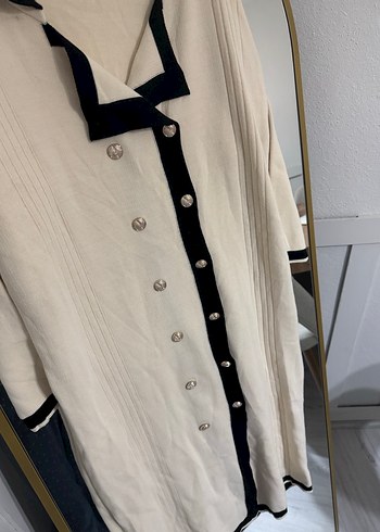 Düğmeli Uzun Kollu Beyaz Triko Elbise - Görsel 4