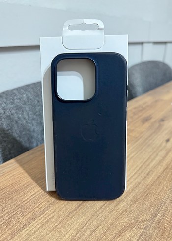 Koyu Mavi renk geçişli  iPhone 15 pro Kılıfı - Görsel 3