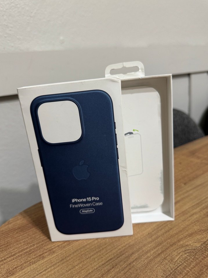 Koyu Mavi renk geçişli  iPhone 15 pro Kılıfı - Görsel 2