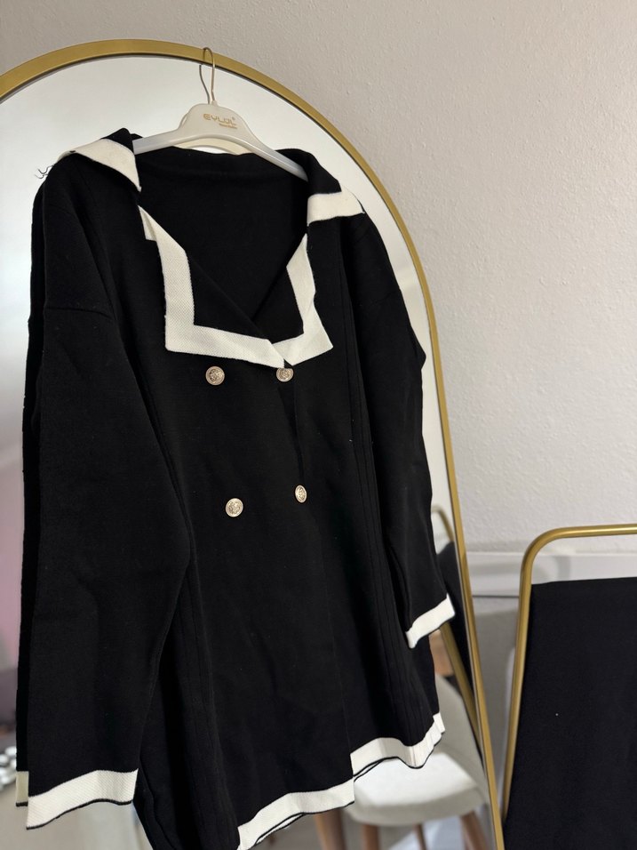 Şık Siyah-Beyaz Triko Takım  Ceket & Pantolon - Görsel 2