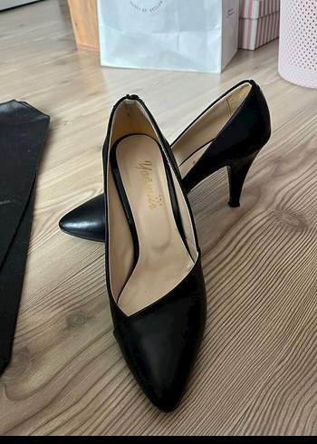 Siyah Modern Klasik Stiletto Topuklu Kadın Ayakkabı