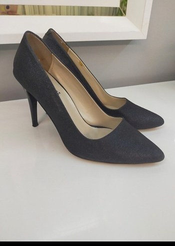 Klasik siyah Stiletto Ofis Topuklu