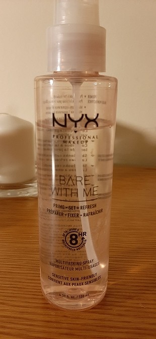 Nyx Bare With Me Sprey