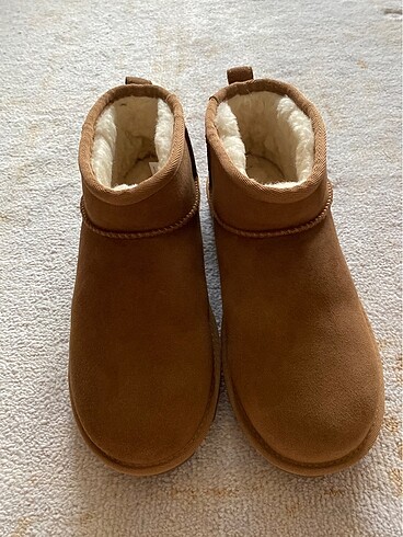 Ugg hardal rengi mini bot