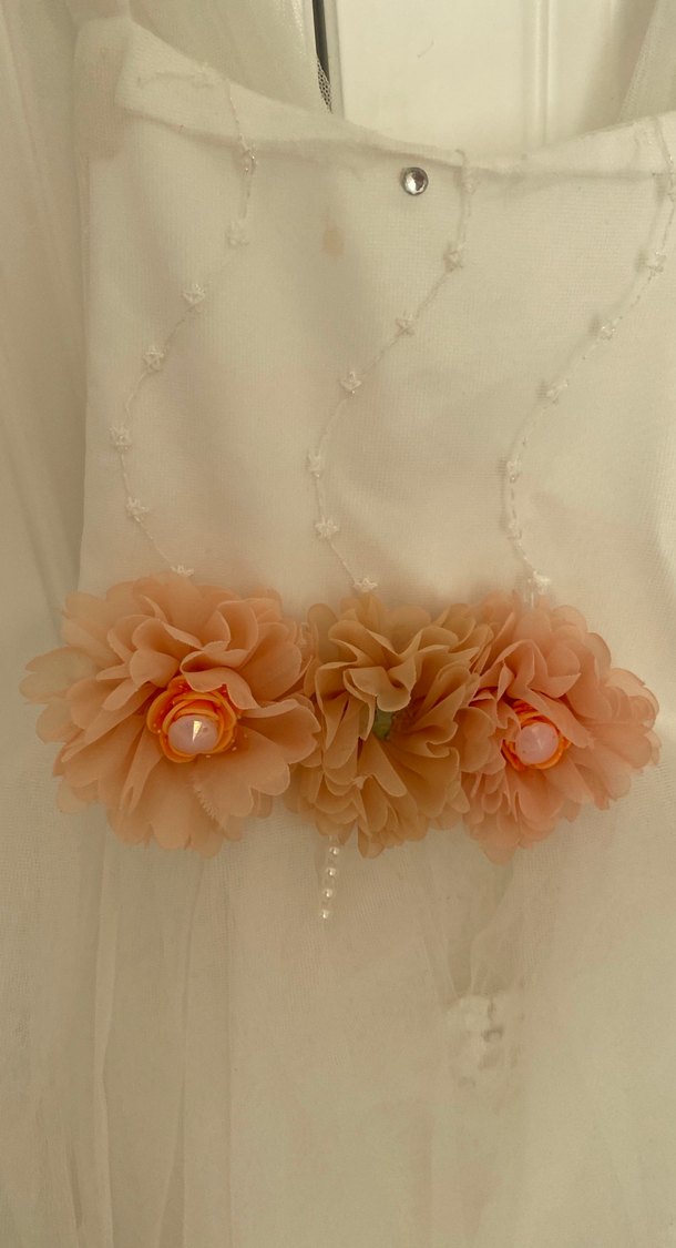 Çiçek Detaylı Beyaz Kız Çocuk Elbisesi - Görsel 2