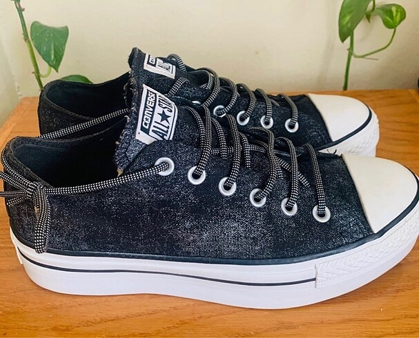 40 Beden Converse bayan spor ayakkabı