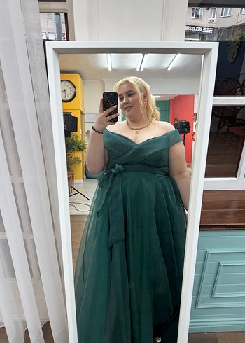 Yeşil Drapeli Uzun Straplez Kadın Elbise - Görsel 6